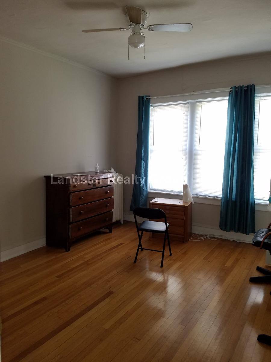 Apartment for rent at 1317 W Estes #5, Chicago, IL 60626