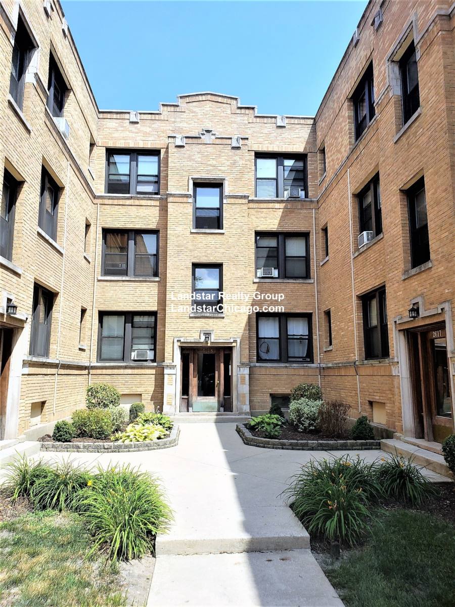 Apartment for rent at 2619 N Spaulding #1E, Chicago, IL 60647
