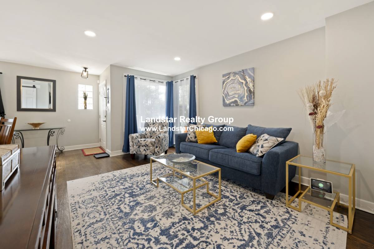 House for rent at 6730 W Devon Ave, Chicago, IL 60631