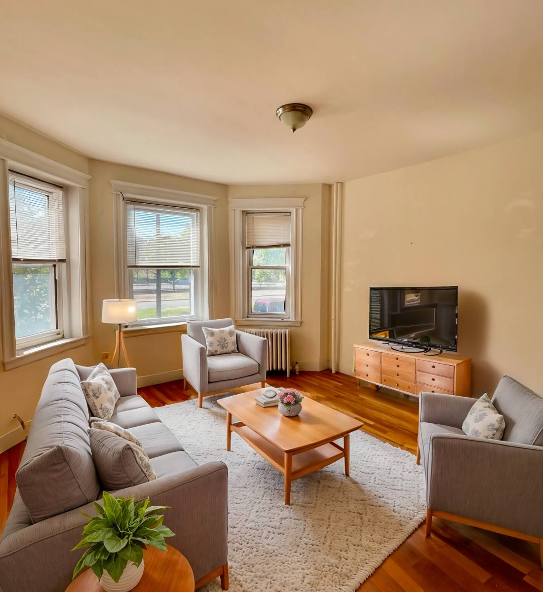 Apartment for rent at 1637 Commonwealth Ave #2, Brighton, MA 02135
