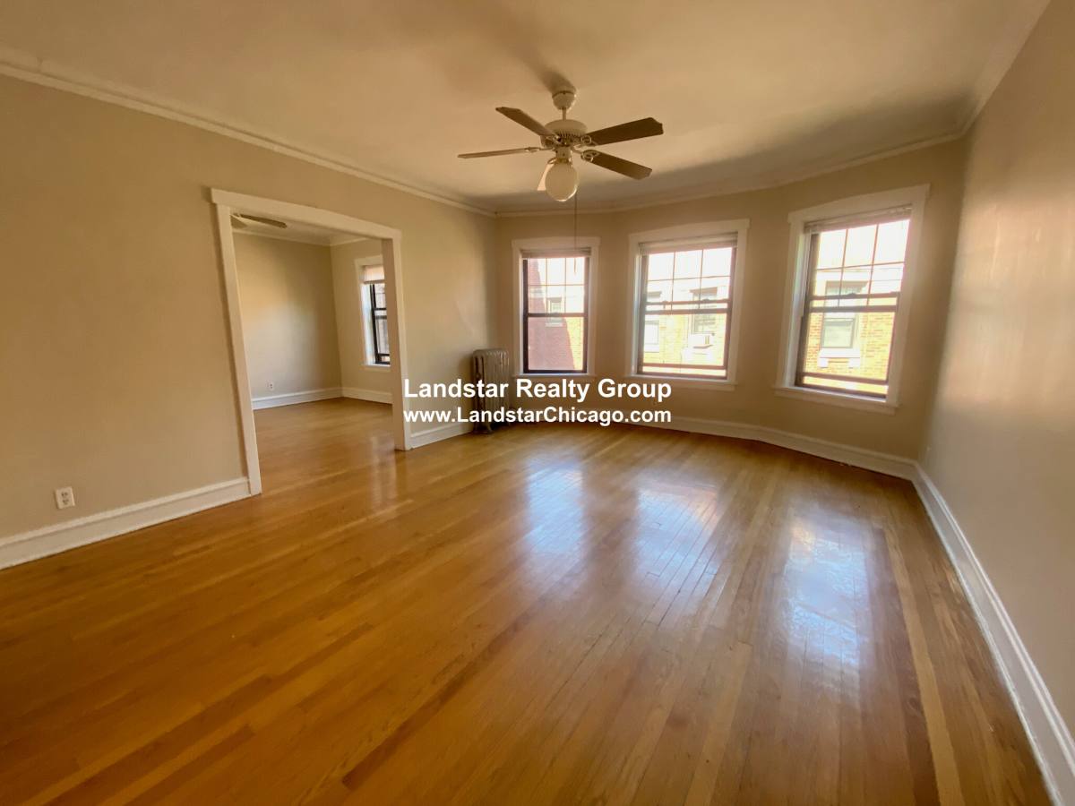 Apartment for rent at 802 Sherman Ave #2, Evanston, IL 60202