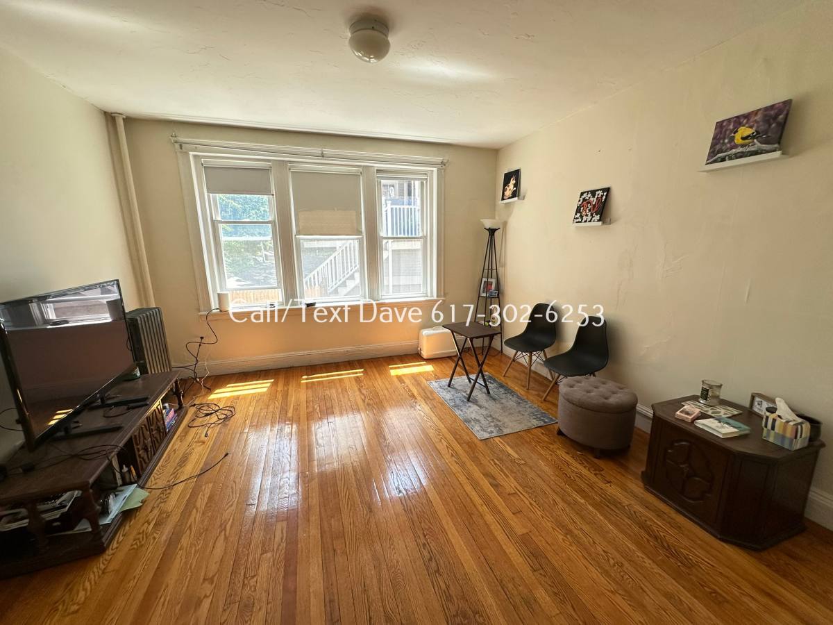 Apartment for rent at 119 Sutherland Rd E, Brighton, MA 02135