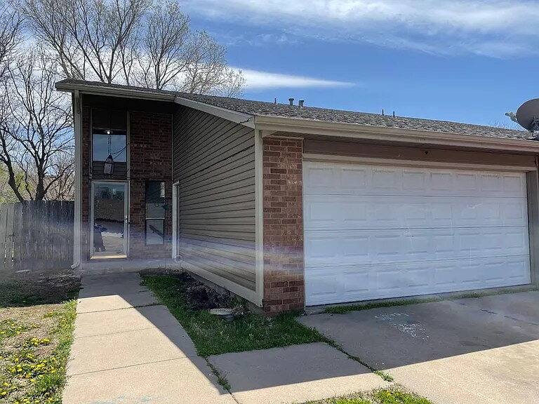 Townhouse for rent at 1730 S Beech Court, Wichita, KS 67207