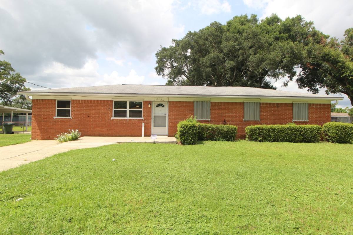 House for rent at 7190 Pennington Dr, Pensacola, FL 32526