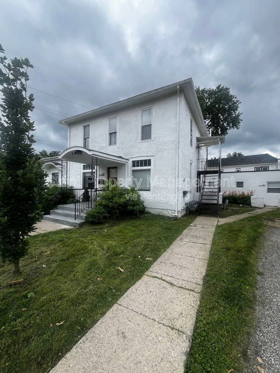 Apartment for rent at 65 S State St, Westerville, OH 43081