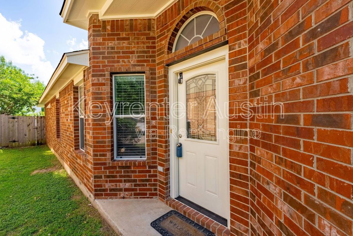 House for rent at 12905 Thomas Jefferson St, Manor, TX 78653