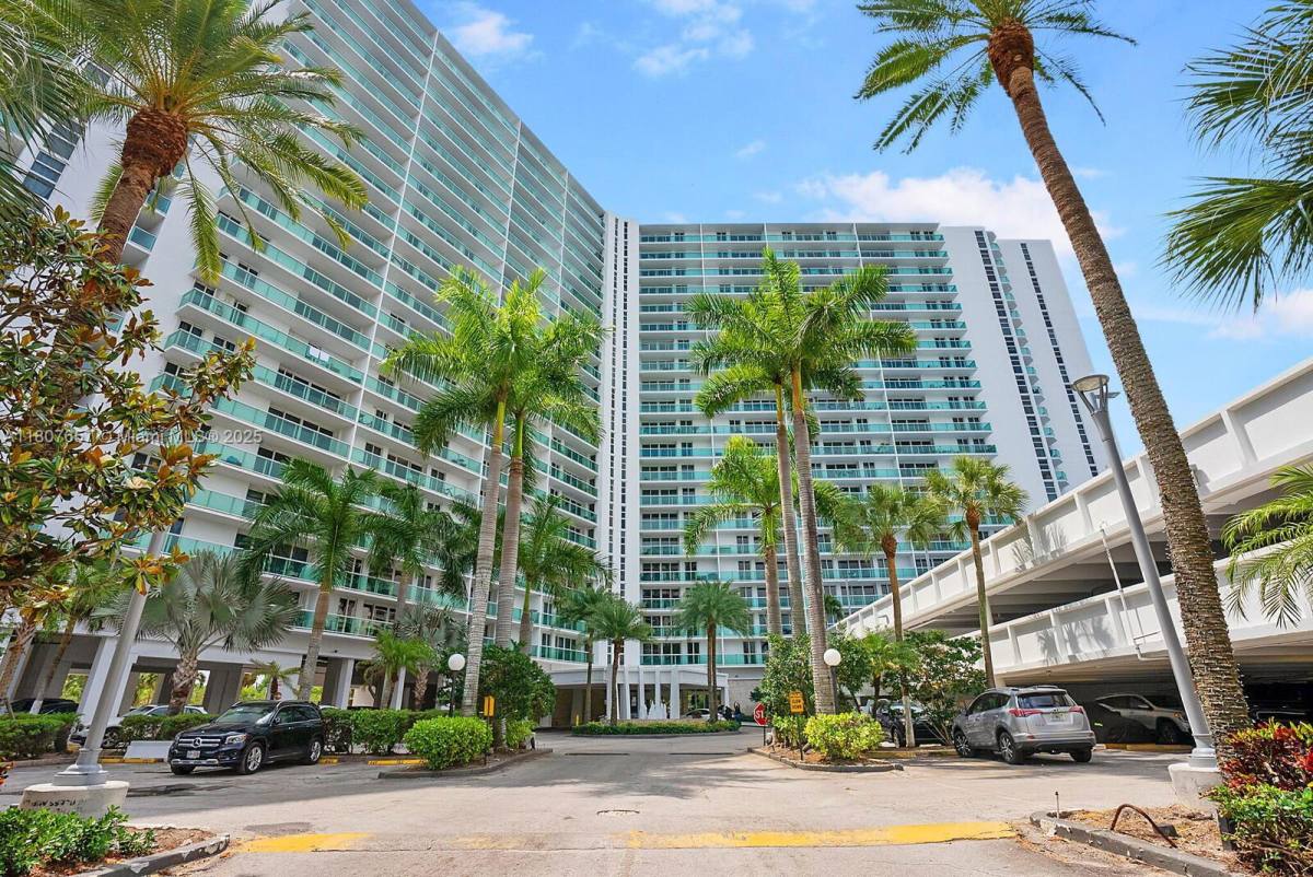 Apartment for rent at 100 Bayview Dr #2125, North Miami Beach, FL 33160