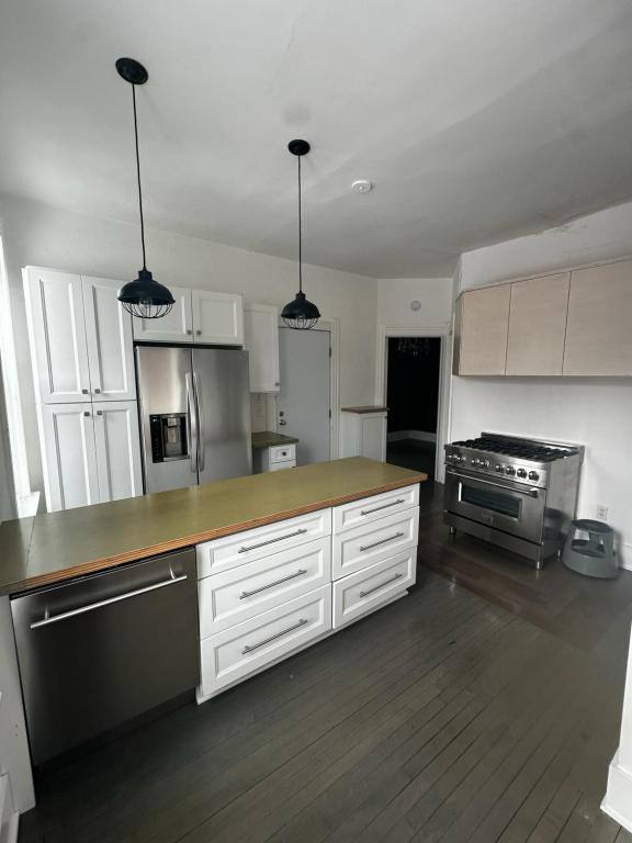 Apartment for rent at 2505 N Oakland Ave, Milwaukee, WI 53211