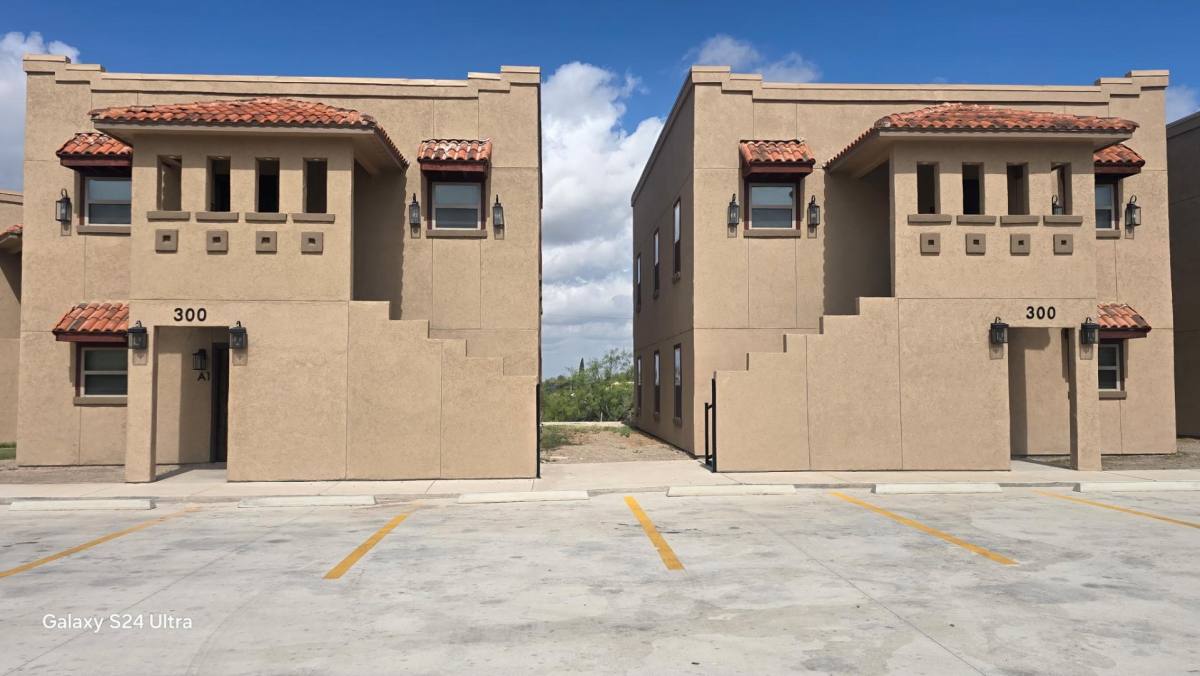 Apartment for rent at 300 Western Dr, Del Rio, TX 78840