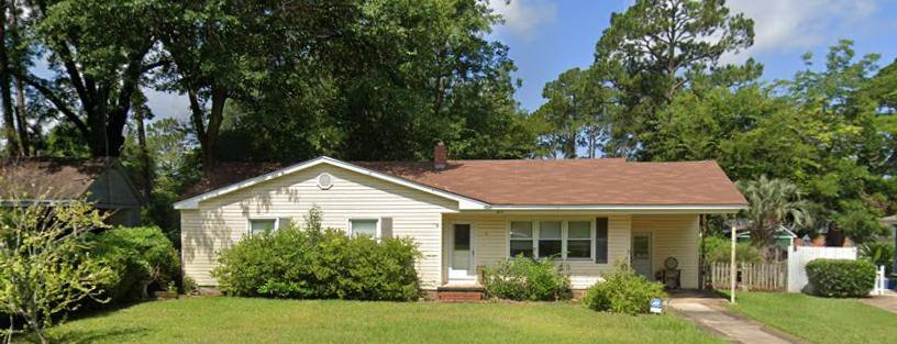 House for rent at 2010 Melrose Dr, Albany, GA 31707