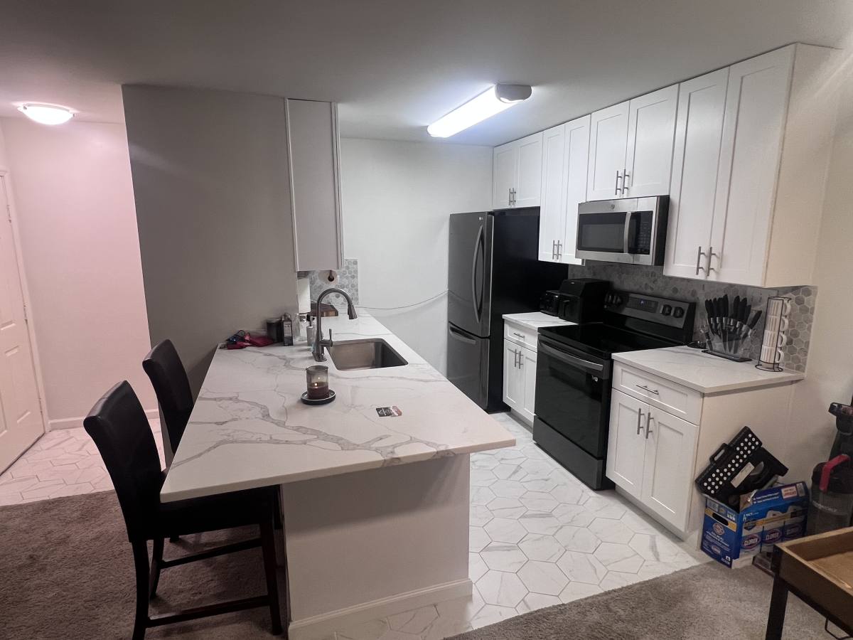 Apartment for rent at 12550 Whittington Dr, Houston, TX 77077