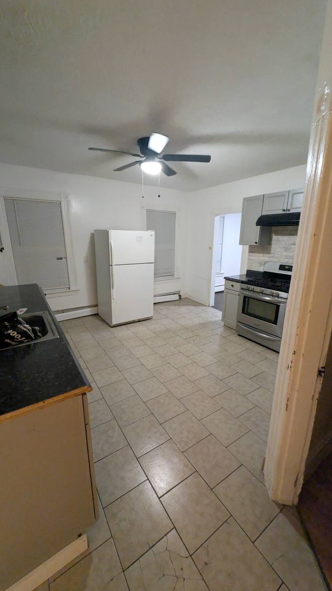Apartment for rent at 83 Lounsbury St #FIRST Floor, Waterbury, CT 06706