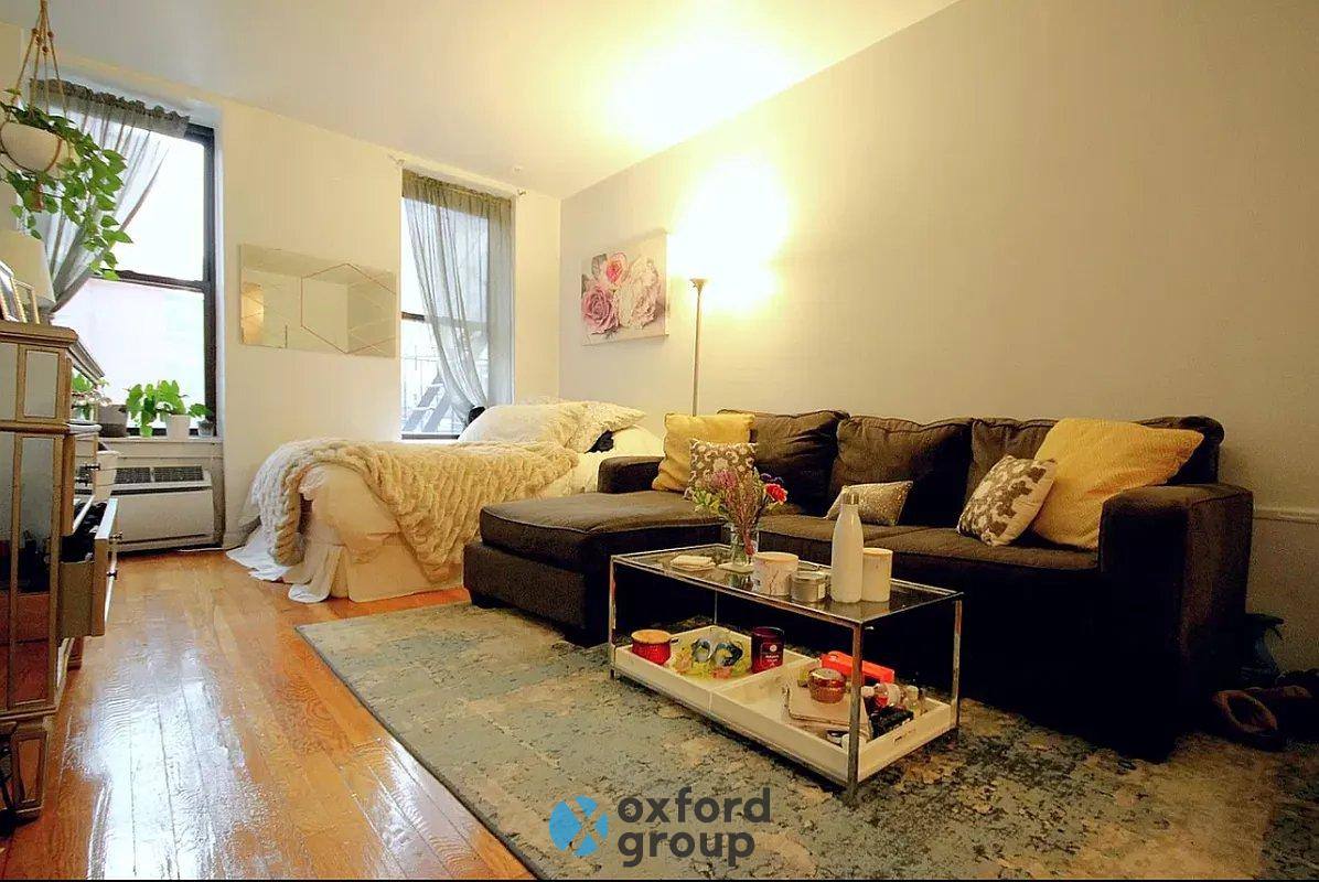 Apartment for rent at 247 E 52nd St #4D, New York, NY 10022