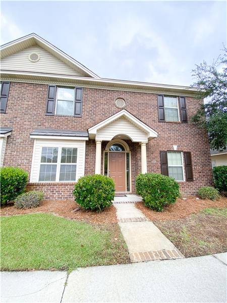 Townhouse for rent at 204 Foxbury Square, Pooler, GA 31322