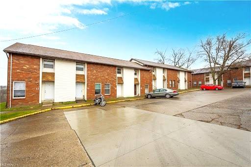 Apartment for rent at 201 Burton Dr #39, Cadiz, OH 43907