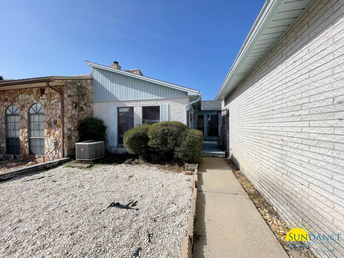 House for rent at 932 Holbrook Circle, Fort Walton Beach, FL 32547