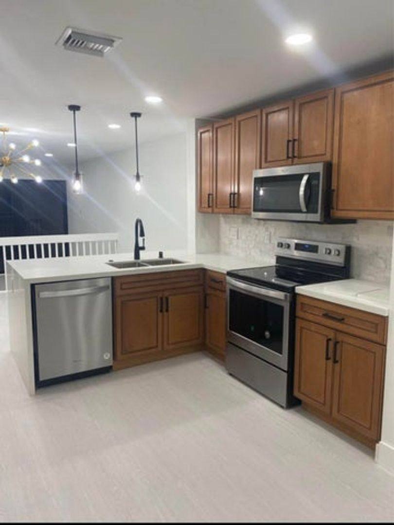Townhouse for rent at 12416 Westhampton Circle, Wellington, FL 33414