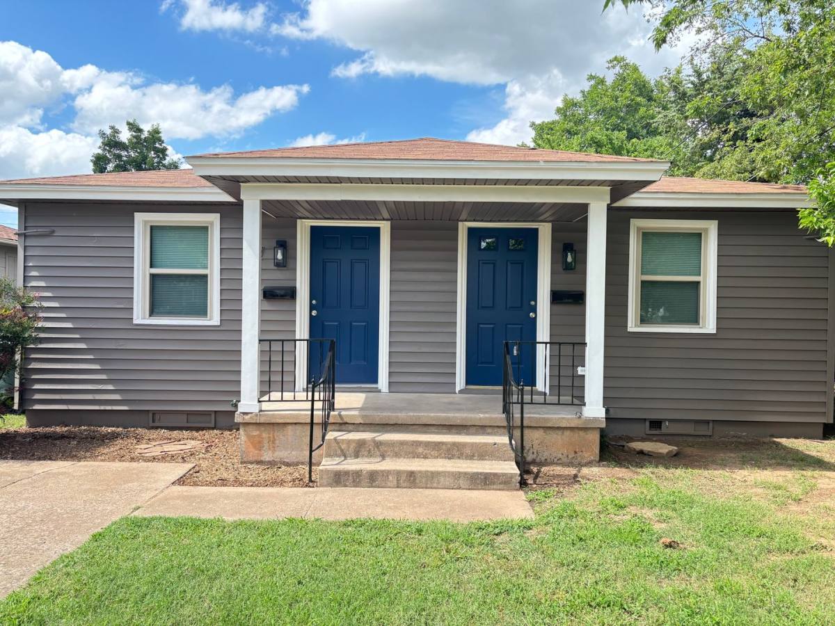 House for rent at 11 W Thatcher St, Edmond, OK 73003