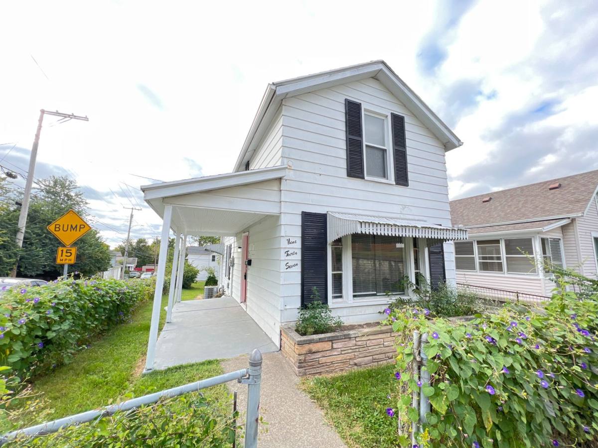 House for rent at 937 Steele Ave, Dayton, OH 45410