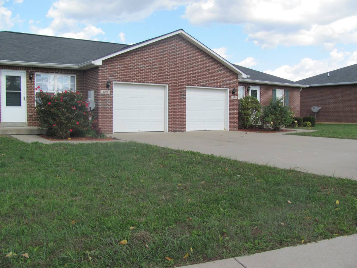 Apartment for rent at 108 Croghan Way, Vine Grove, KY 40175