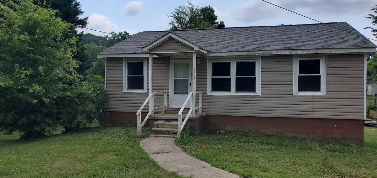 House for rent at 4708 Summit Ave, Greensboro, NC 27405