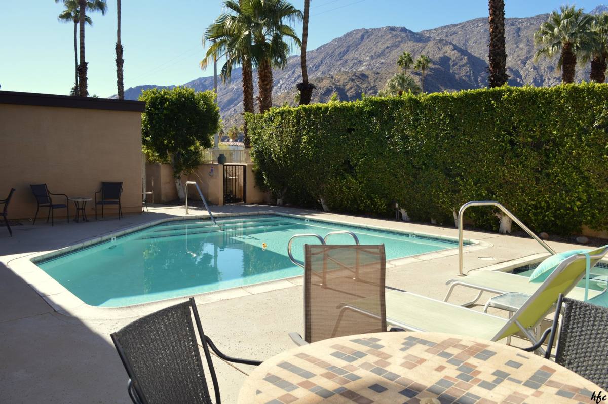 Condo for rent at 860 N Indian Canyon Dr, Palm Springs, CA 92262