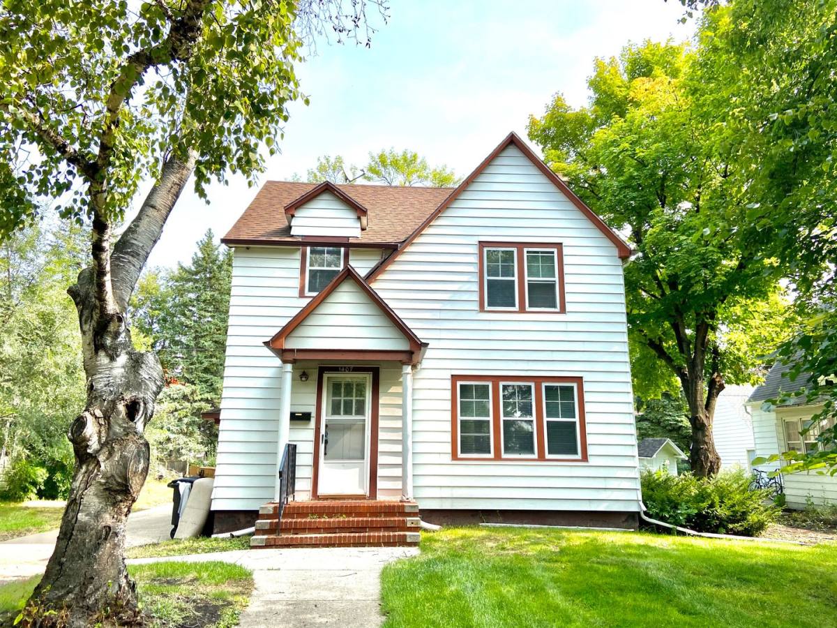 House for rent at 1407 University Dr N, Fargo, ND 58102