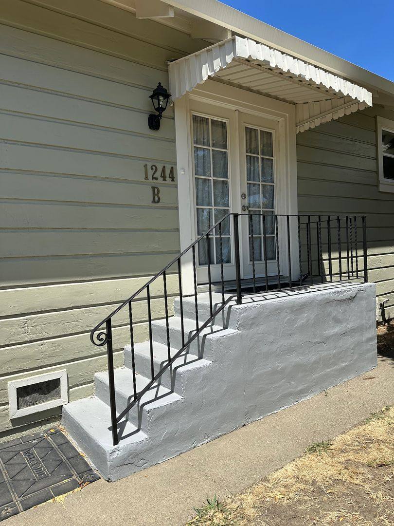 House for rent at 1244 Broadway St, Fairfield, CA 94533