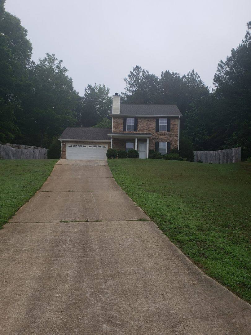 House for rent at 213 Abby Court, Locust Grove, GA 30248