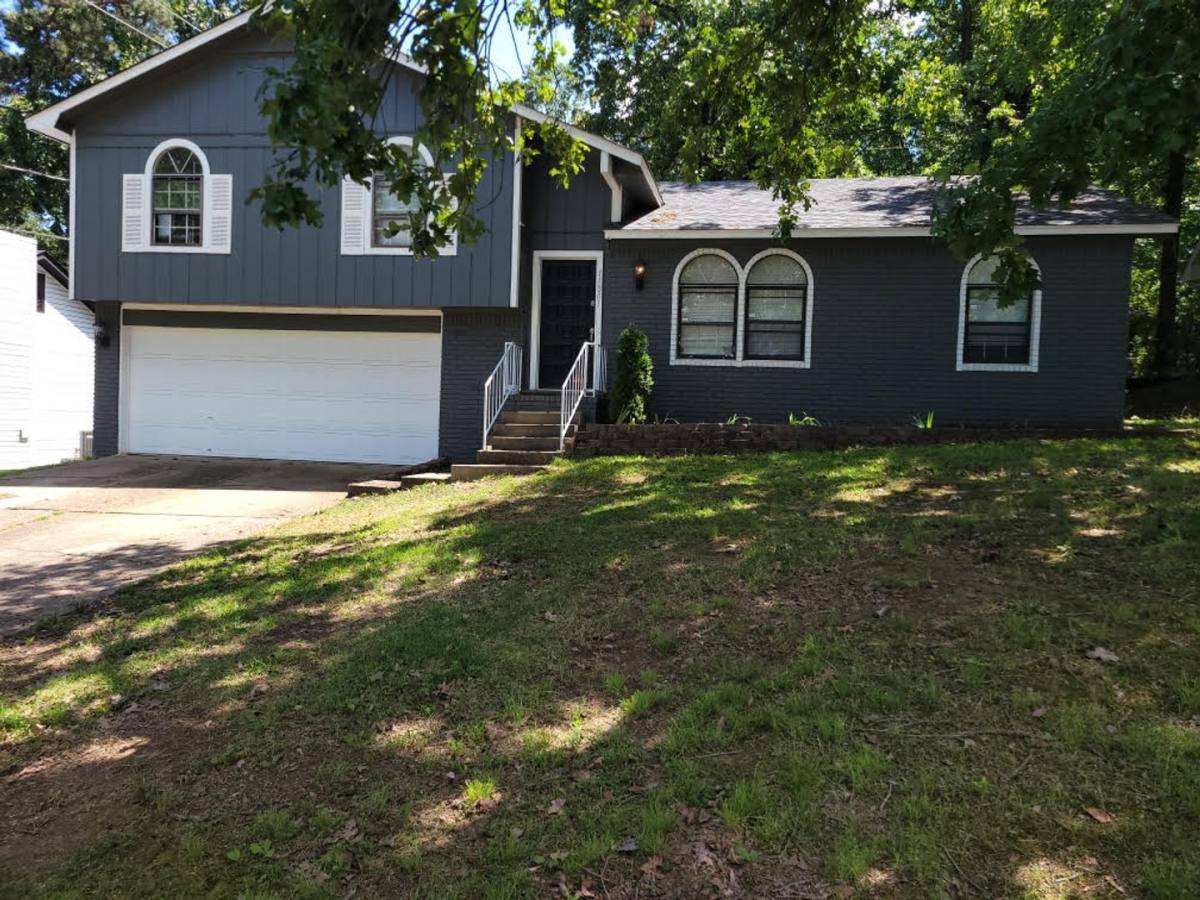 House for rent at 11801 Pleasant Forest Dr, Little Rock, AR 72212