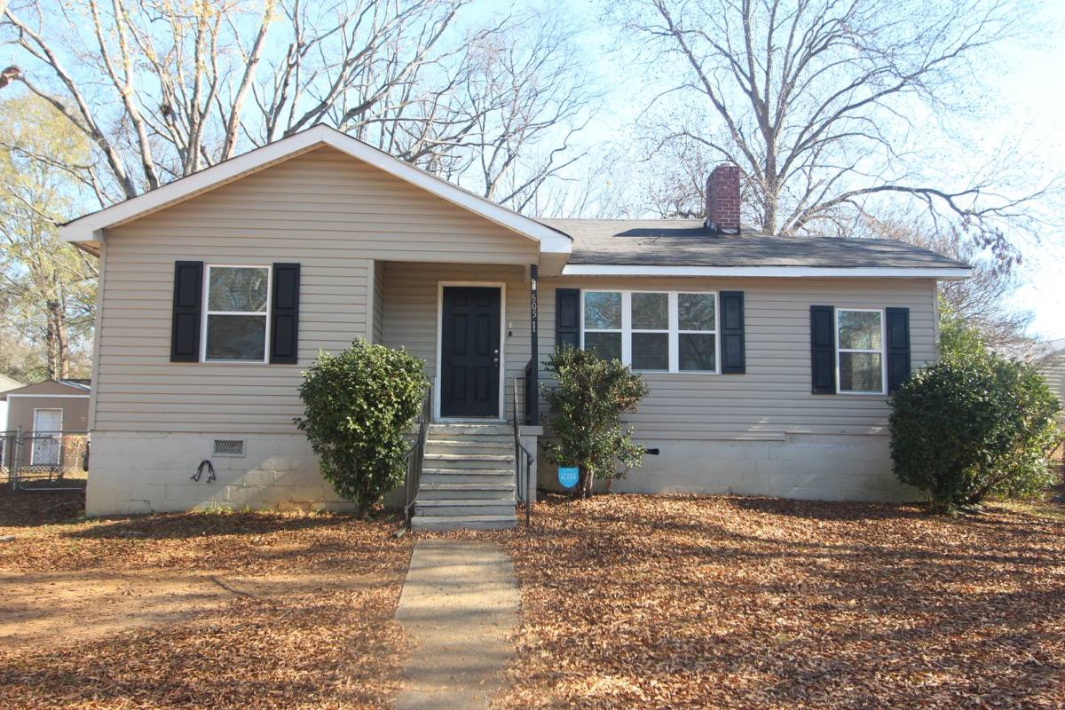 House for rent at 805 Meadowbrook Dr, Birmingham, AL 35215