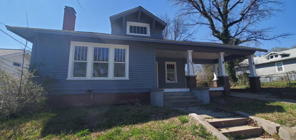 House for rent at 1004 Caldwell St, Greensboro, NC 27406
