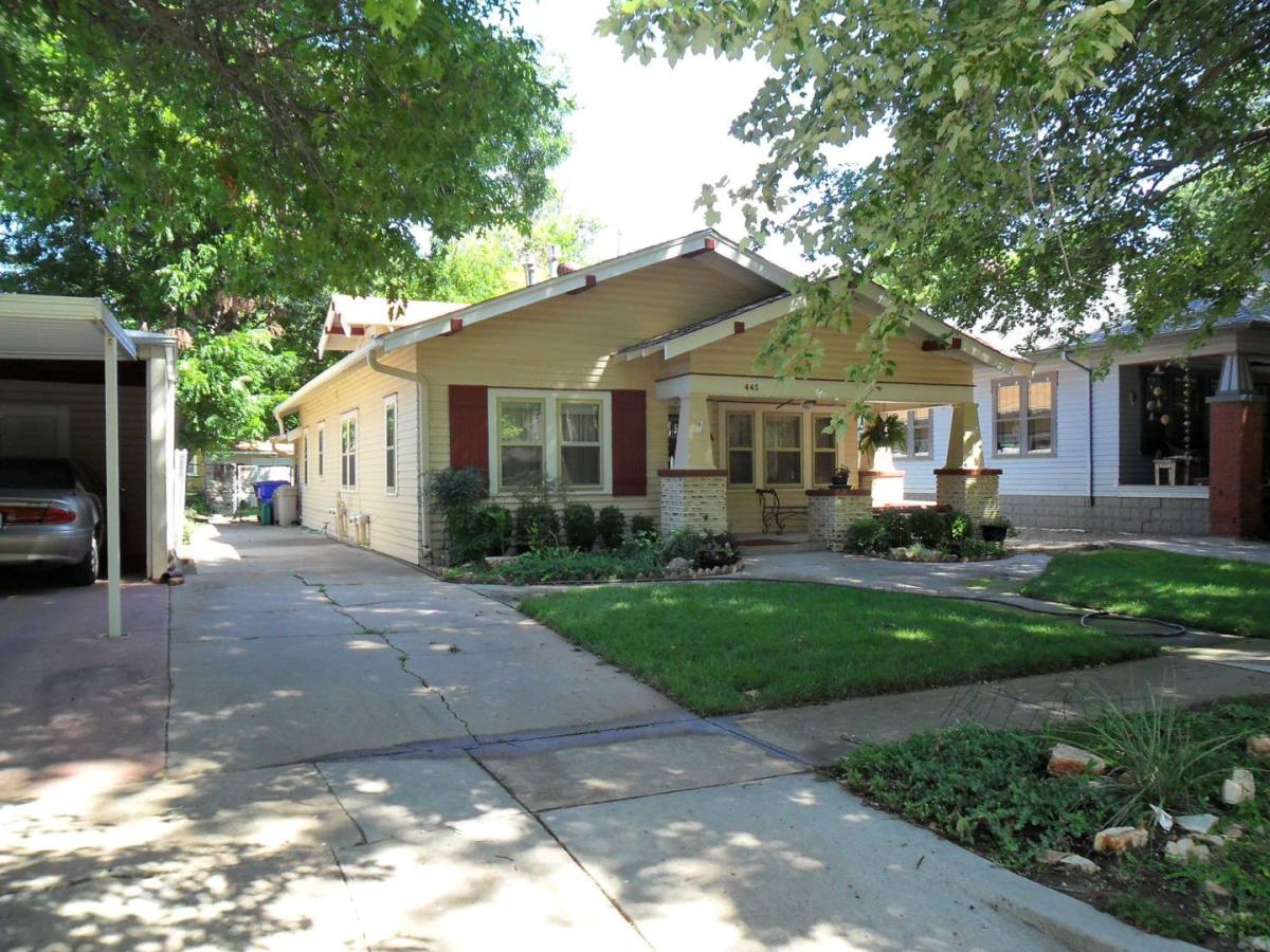 House for rent at 445 College Ave, Norman, OK 73069