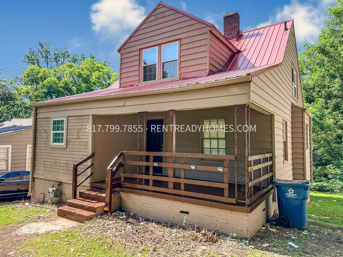 House for rent at 605 7th Ave, Birmingham, AL 35228