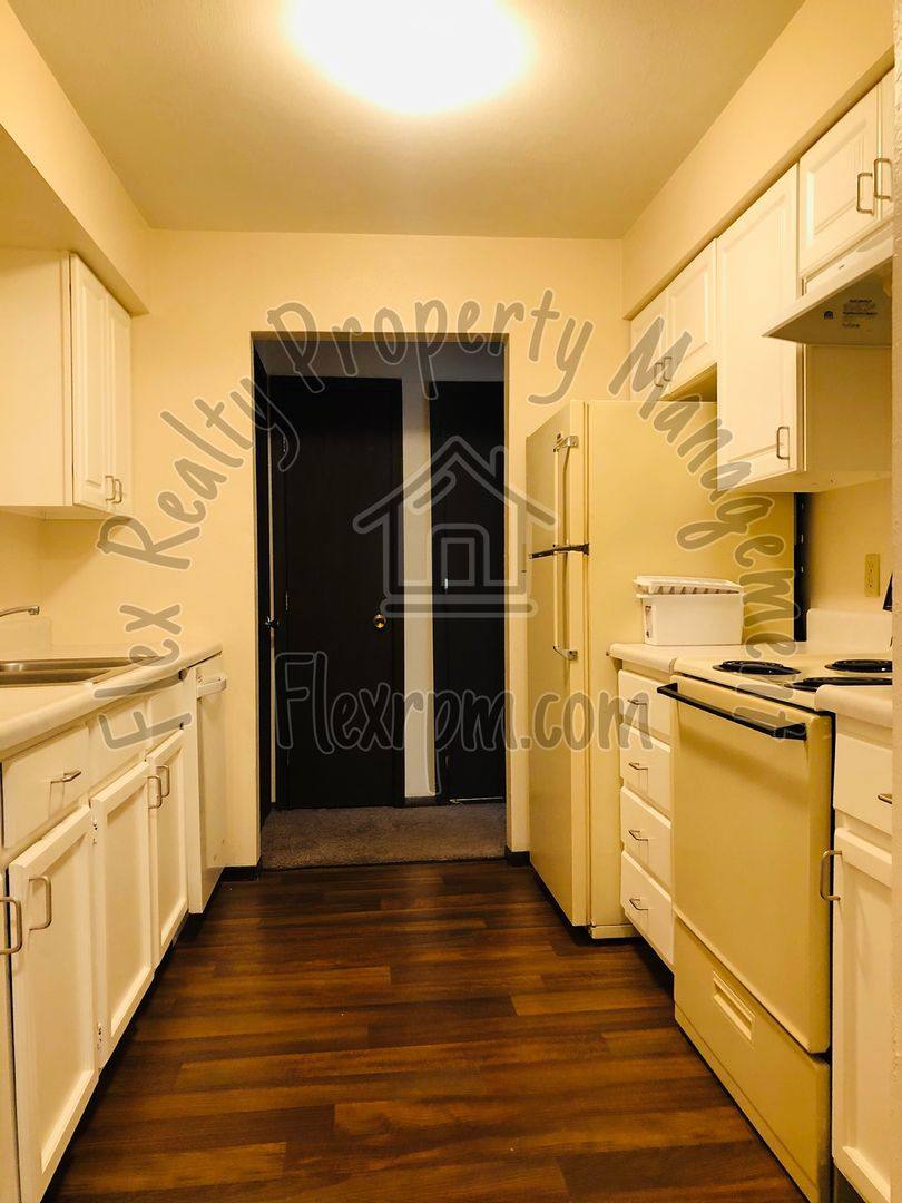 Apartment for rent at 3353 W Laskey Rd, Toledo, OH 43623