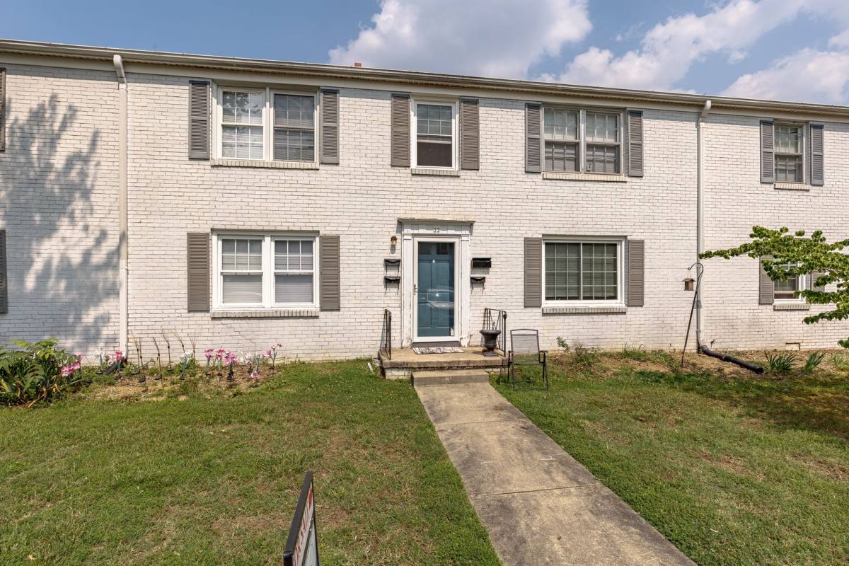Apartment for rent at 1600 W Front St, Burlington, NC 27215