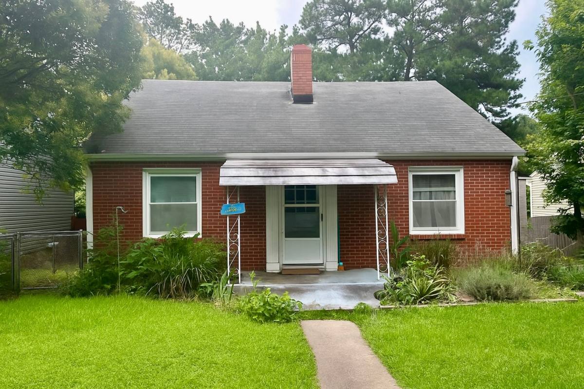 House for rent at 2816 Broad St, Durham, NC 27704