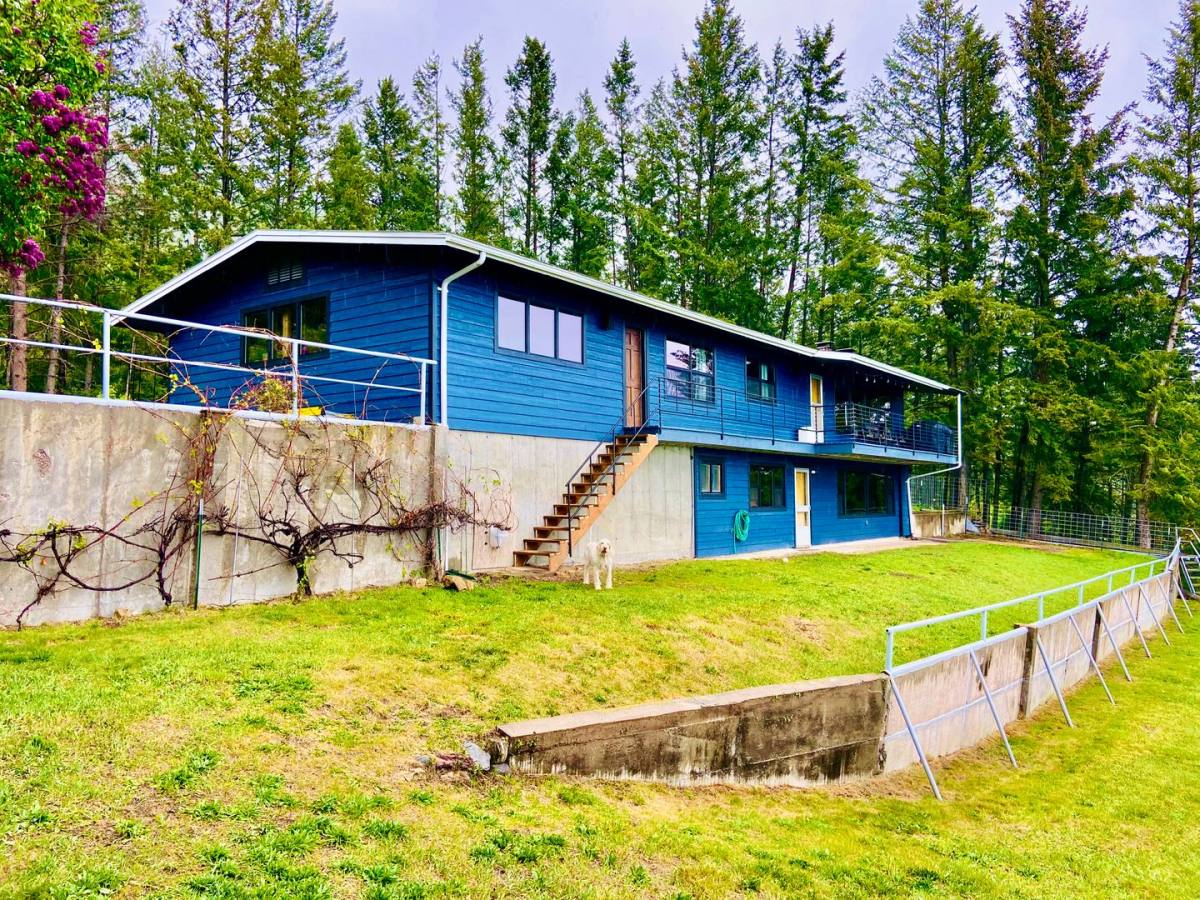 House for rent at 32089 Mount Highway 35, Polson, MT 59860