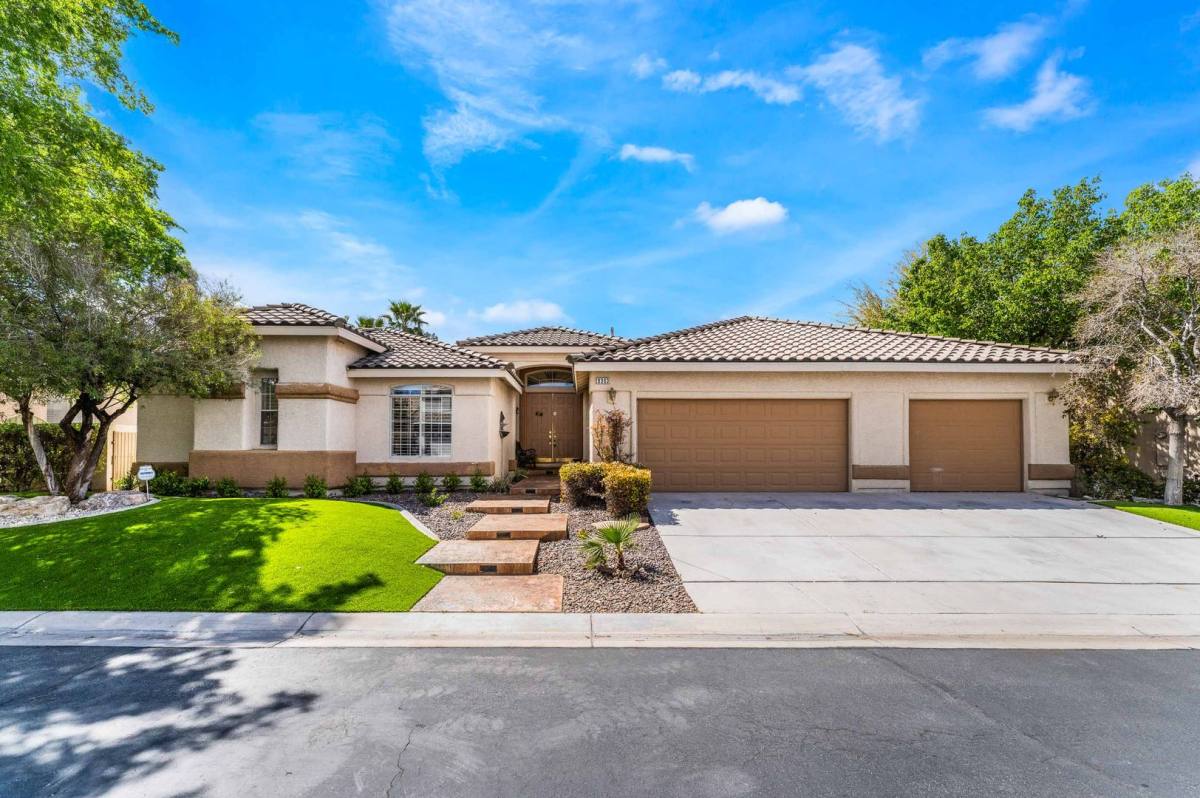 House for rent at 9363 Pinnacle Cove St, Las Vegas, NV 89123