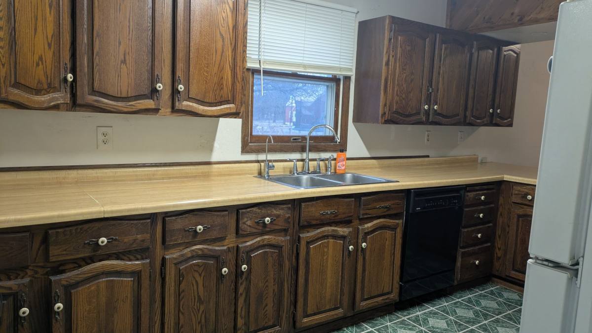 524 15th St SW, Willmar, MN 56201