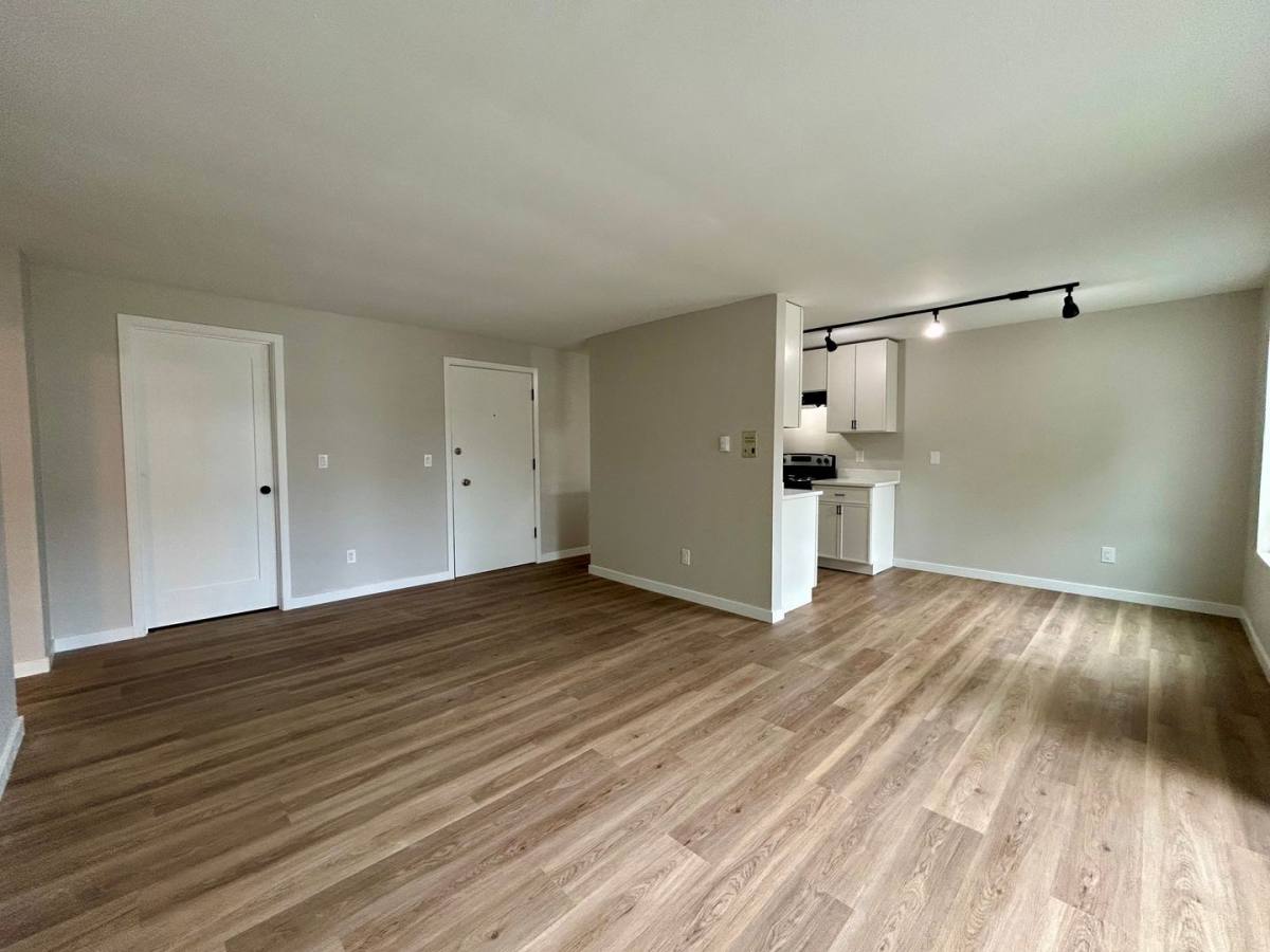Apartment for rent at 3055 NE 140th St, Seattle, WA 98125