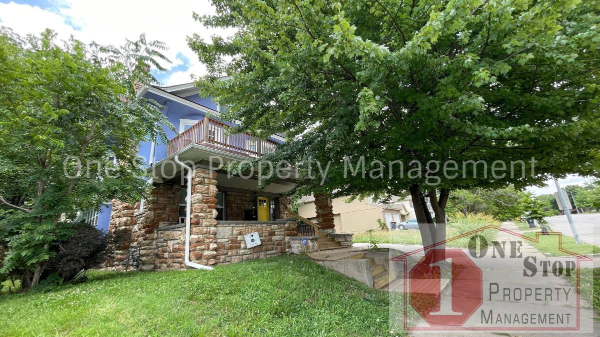 Apartment for rent at 3636 Paseo Blvd, Kansas City, MO 64109
