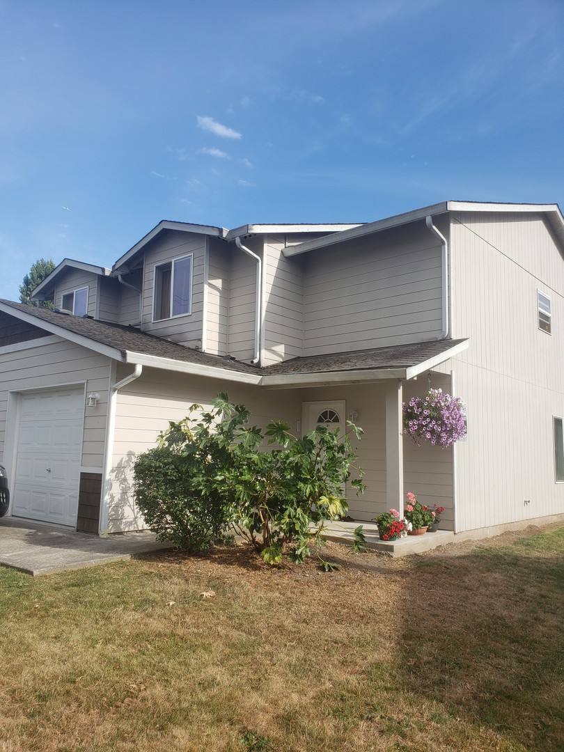Apartment for rent at 1310 3rd St SE, Auburn, WA 98002