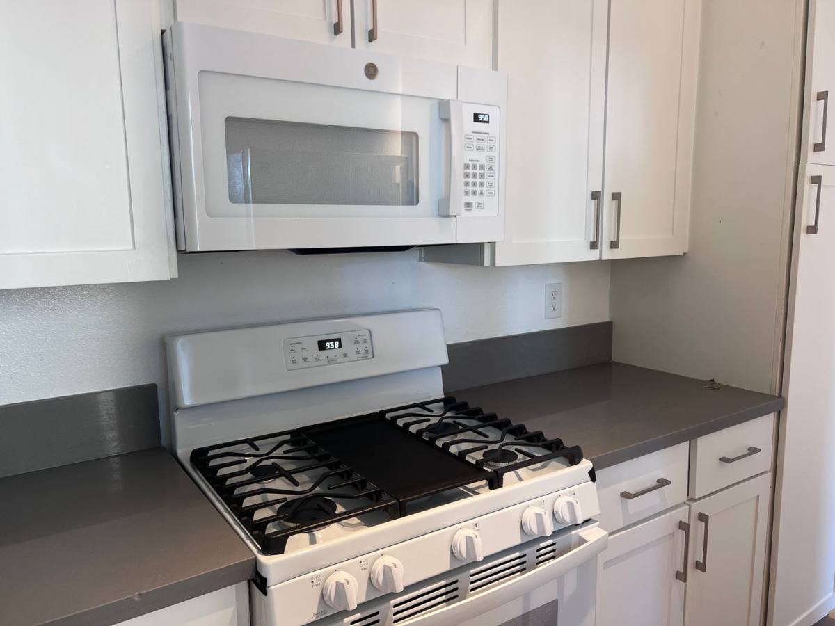 Apartment for rent at 8319 S Broadway Ave, Los Angeles, CA 90003