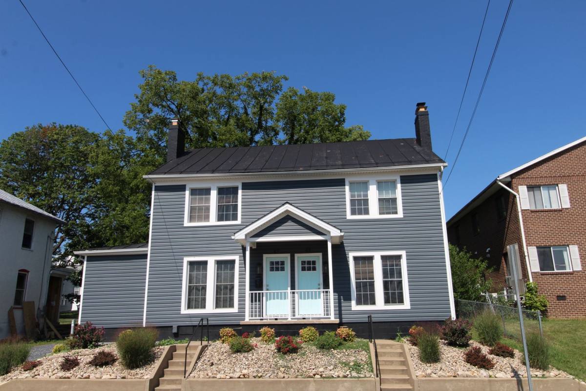 Apartment for rent at 47 N High St, Harrisonburg, VA 22801