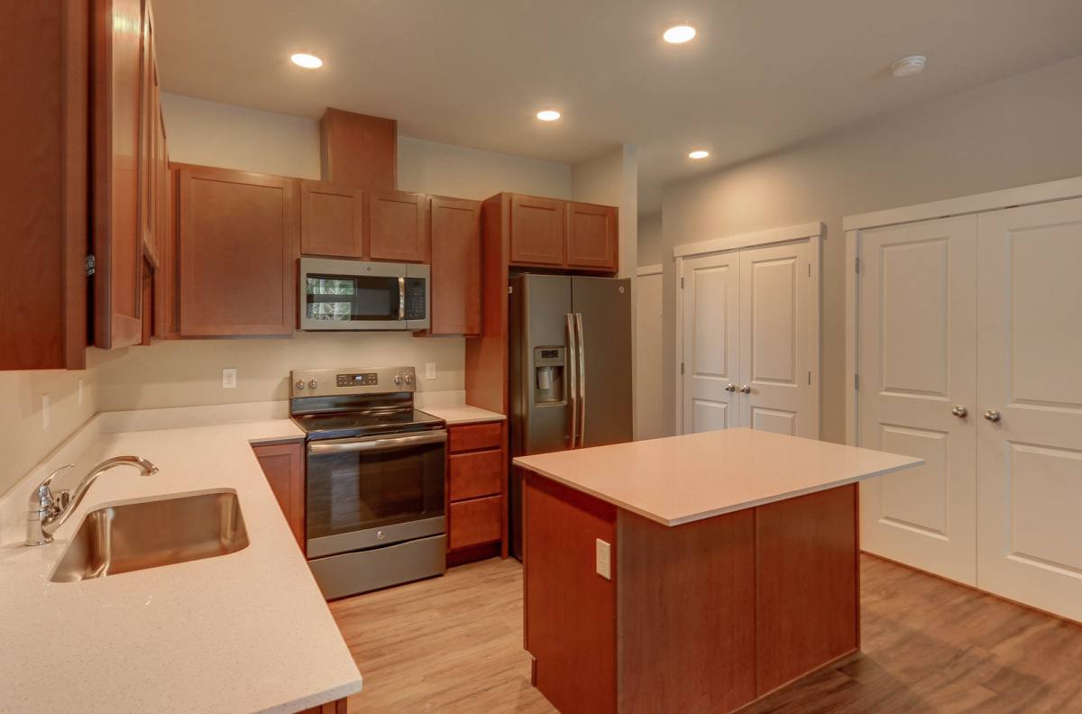 Townhouse for rent at 8700 Hanna Lane NE, Olympia, WA 98516