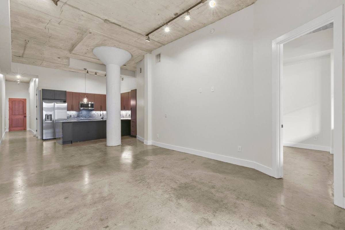House for rent at 2323 Polk St, Houston, TX 77003