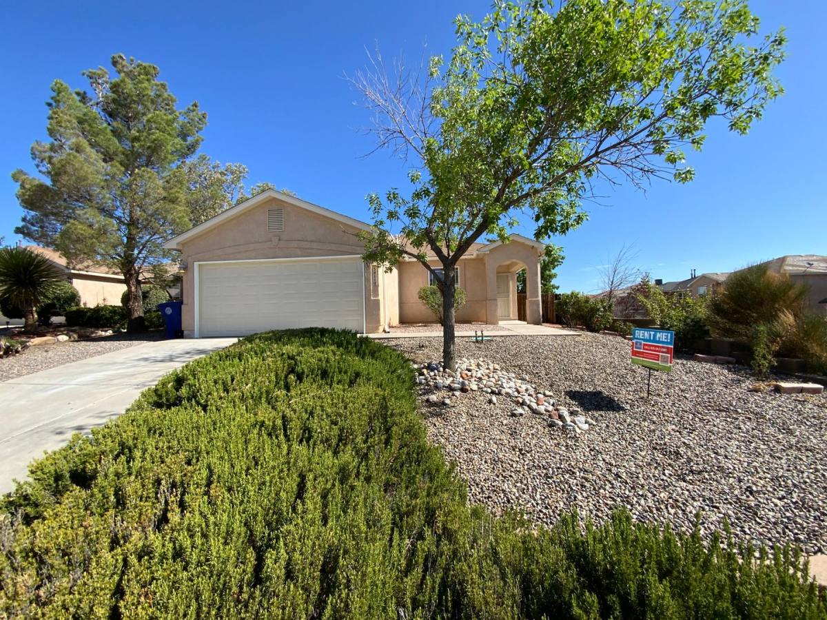 House for rent at 5411 Monterey Cove Ave NW, Albuquerque, NM 87114