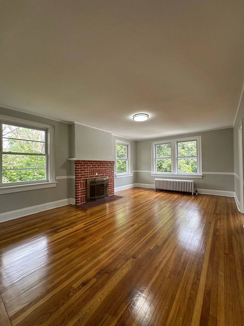 Apartment for rent at 122-138 E 7th St, Plainfield, NJ 07060