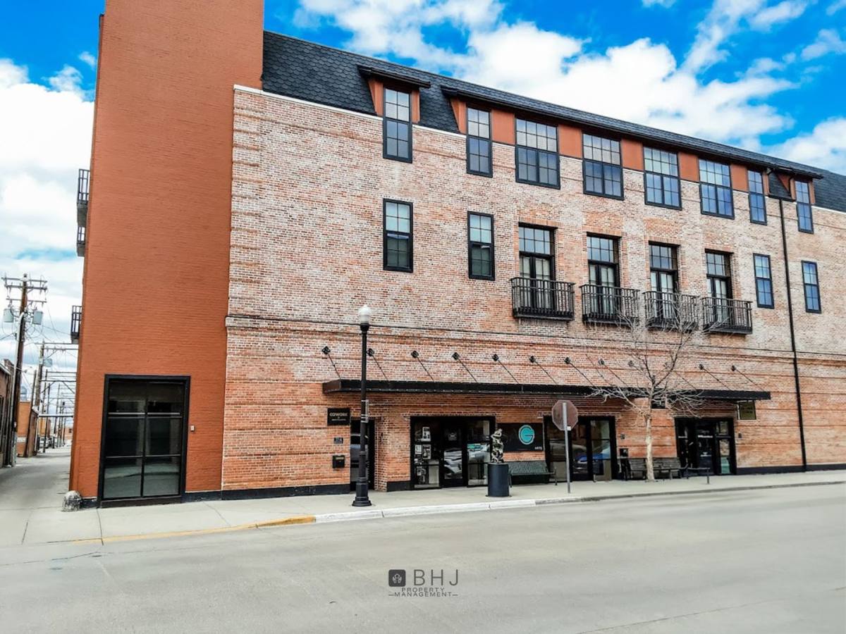 Apartment for rent at 33 W Brundage St, Sheridan, WY 82801